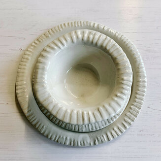 ´Sol’ bowl and sideplate
