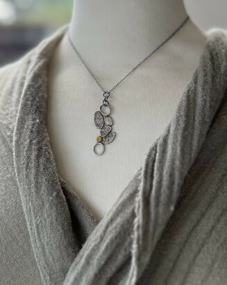 Pebble tumble. Silver & 24ct gold