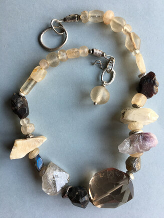 SMOKEY QUARTZ & FRIENDS